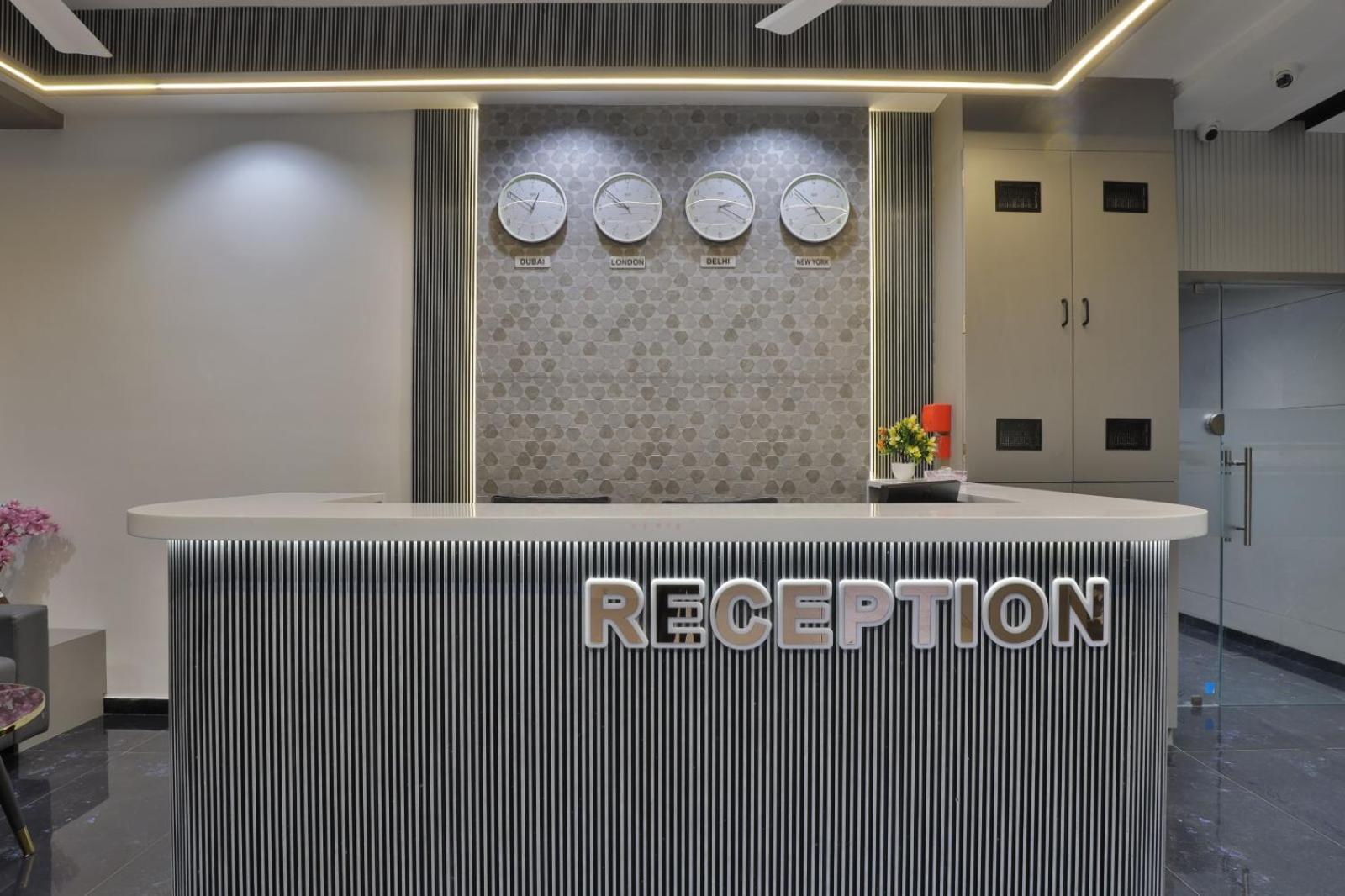 Hotel Legacy Ахмедабад Экстерьер фото