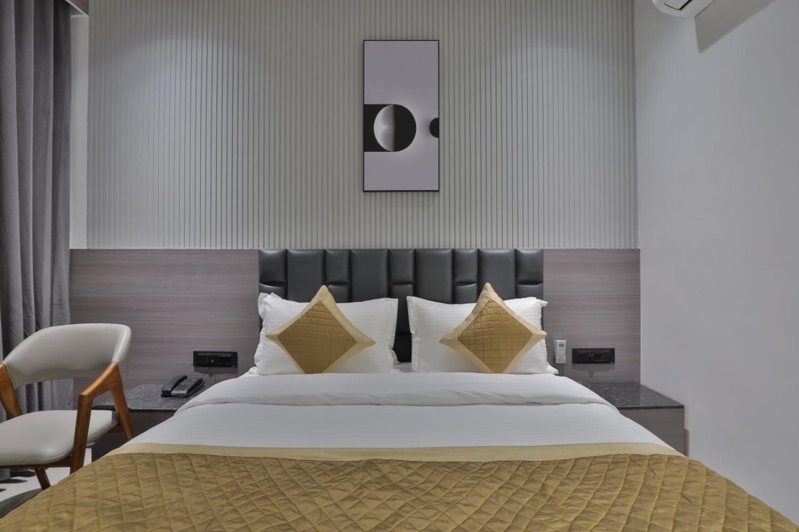 Hotel Legacy Ахмедабад Экстерьер фото